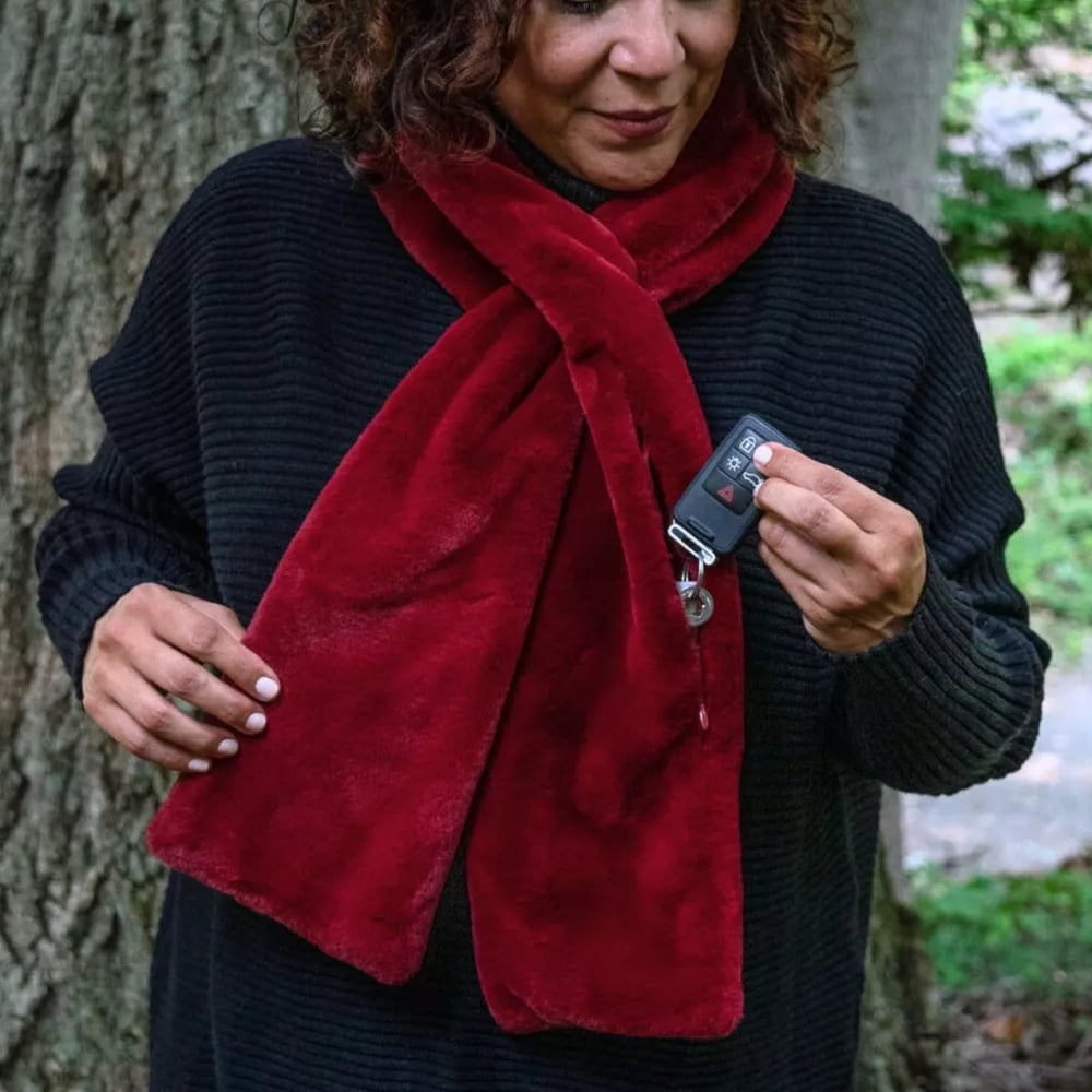 🎅Christmas Special Deals ⚡50K+ SOLD!🧣Ultra-Soft Faux Fur Pull-Through Scarf with Secret Zipper Pocket🌟