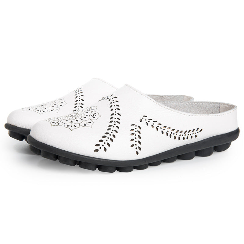 Loose-fitting slippers with a floral cutout, suitable for all foot types