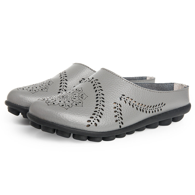 Loose-fitting slippers with a floral cutout, suitable for all foot types