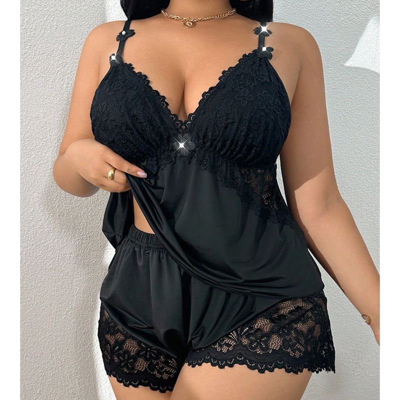 🥳2026 HOT SALE🥳💞50K+ SOLD!👗🌸 68% OFF! Lace Trim Camisole & Shorts Pajama Set – Soft satin-like fabric, adjustable straps & V-neck.