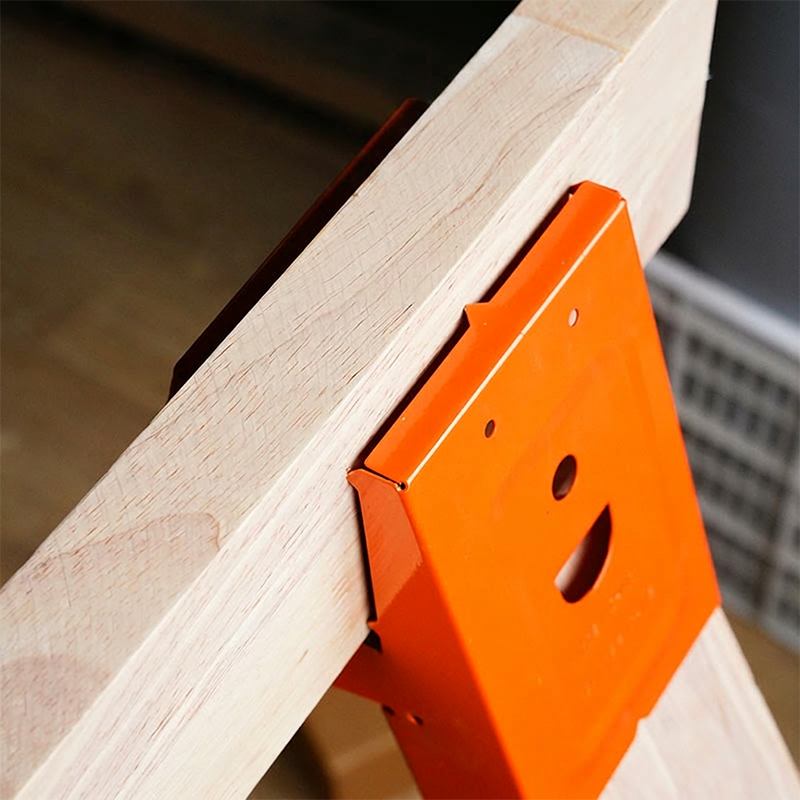 🔩 Heavy-Duty Sawhorse Bracket with Down Clamp – Galvanized steel, foldable & secure locking – perfect for job sites, workshops or DIY projects 🛠️