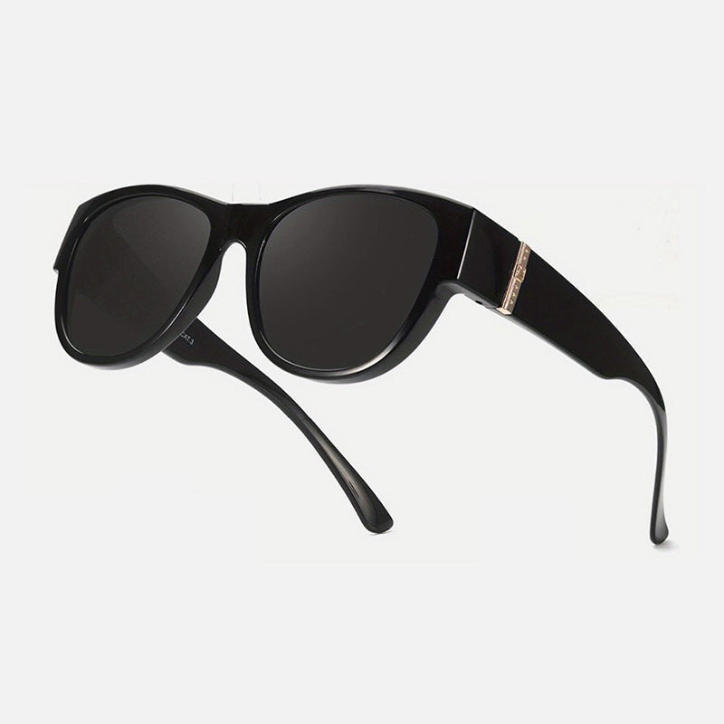 👓 50% OFF! Attention, glasses wearers: these oversized sunglasses slide right over your own glasses and make you look like a movie star—no expensive clip-ons, no fiddling with lenses!